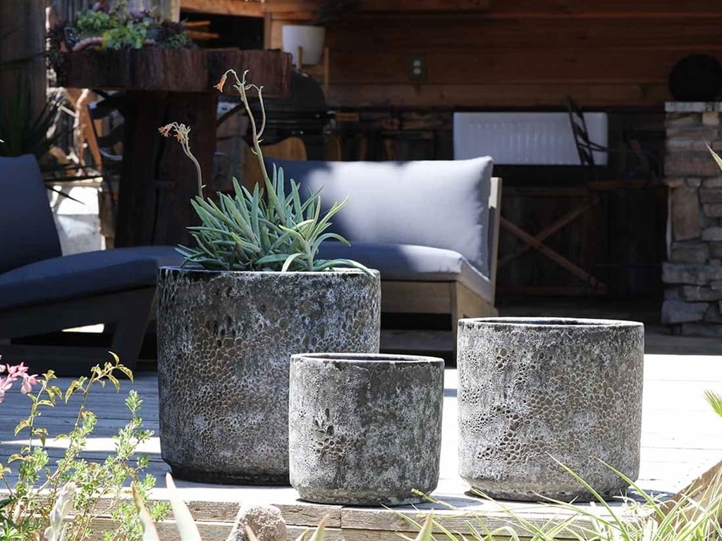 REDONDO PLANTER MID, CORAL BLACK, SET OF 4- 19.5"X18.0", 17.0"X15.5", 15.0"X14.0", 13"X12.5"