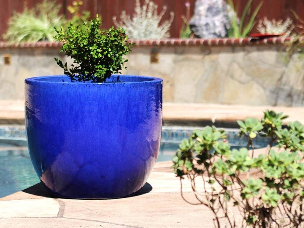 EGG SHELL POTS, FALLING BLUE, SET OF 4  22.5" X 18.0", 17.5" X 15.0", 14.0" X 12.0", 11.5" X 12.0"