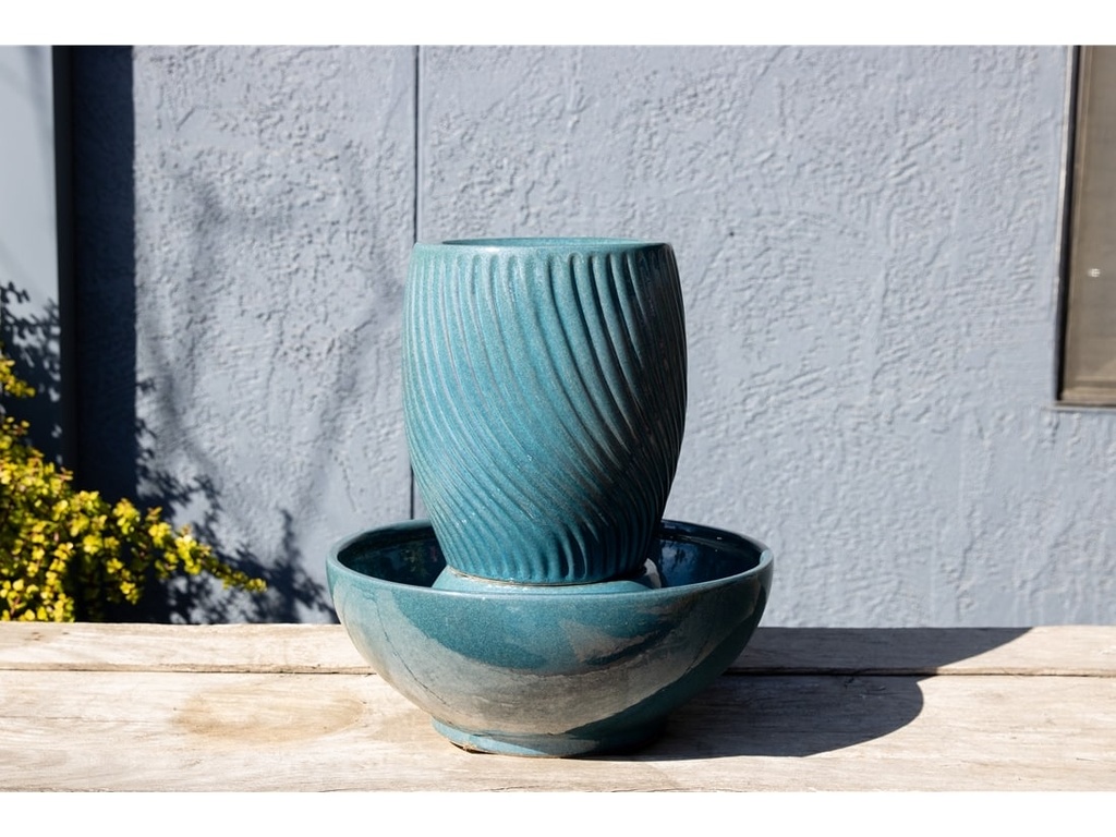 SUNSET TWIST JAR FOUNTAIN, MARINA GREEN, 10.5"x13" (Base 17.5"x7.5")