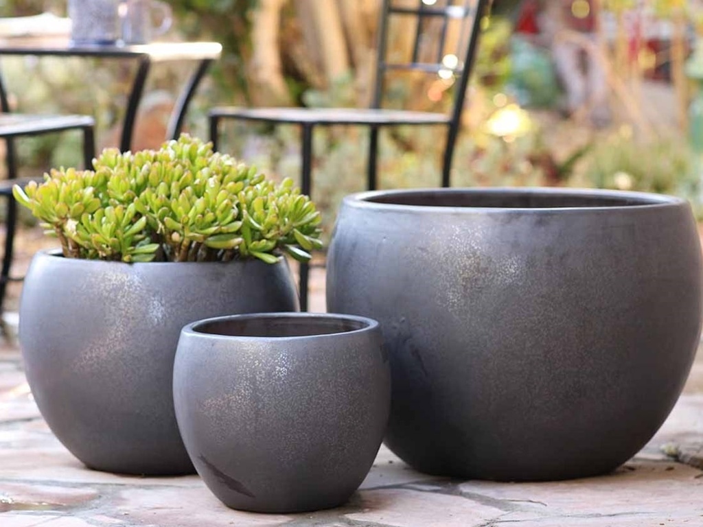 LOW MILANO PLANTER, MATTE BLACK, SET OF 3 - 21.5" X 15.5", 16.0" X 12.0", 12.0" X 10.0"