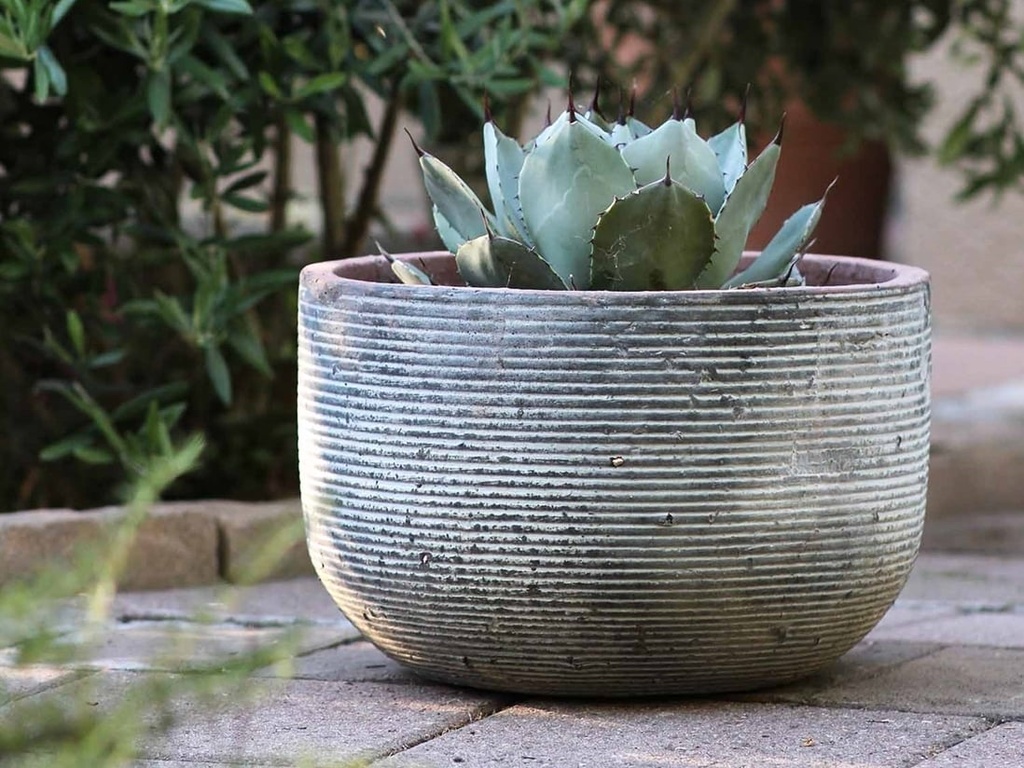 EGG HORIZONTAL RIPPLES PLANTER, GRAPHITE, SET OF 3 - 15.5" X 10.5", 12.0" X 8.0", 9.5" X 6.5"
