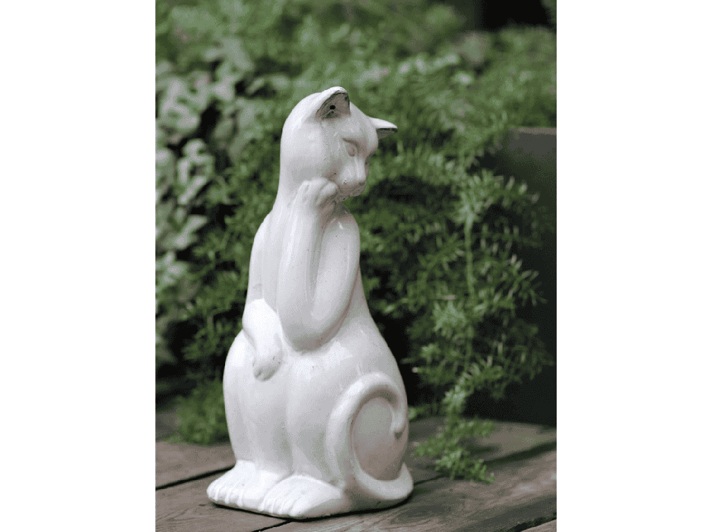 CAT GIRL, WHITE NO SPECKLE 7.5'' X 16.0'