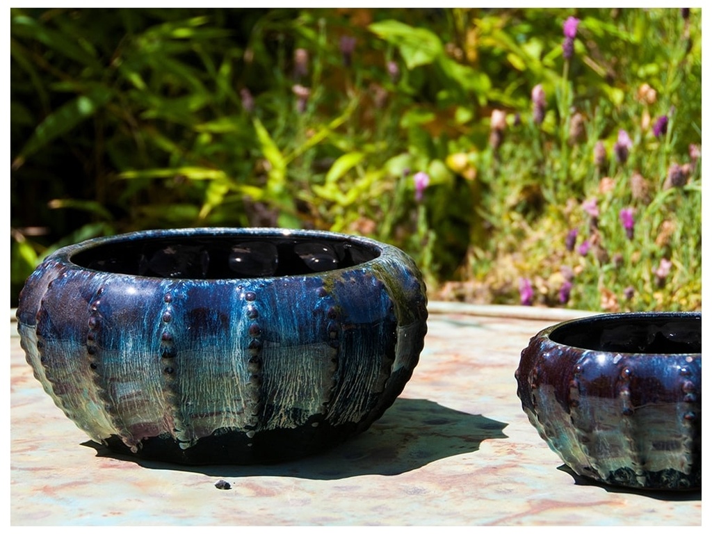 BEET BOWL, WHITE ON BLACK, SET OF 2- 10.0" X 4.5", 7.5" X 3.5" (SOLD IN CASE OF 2)