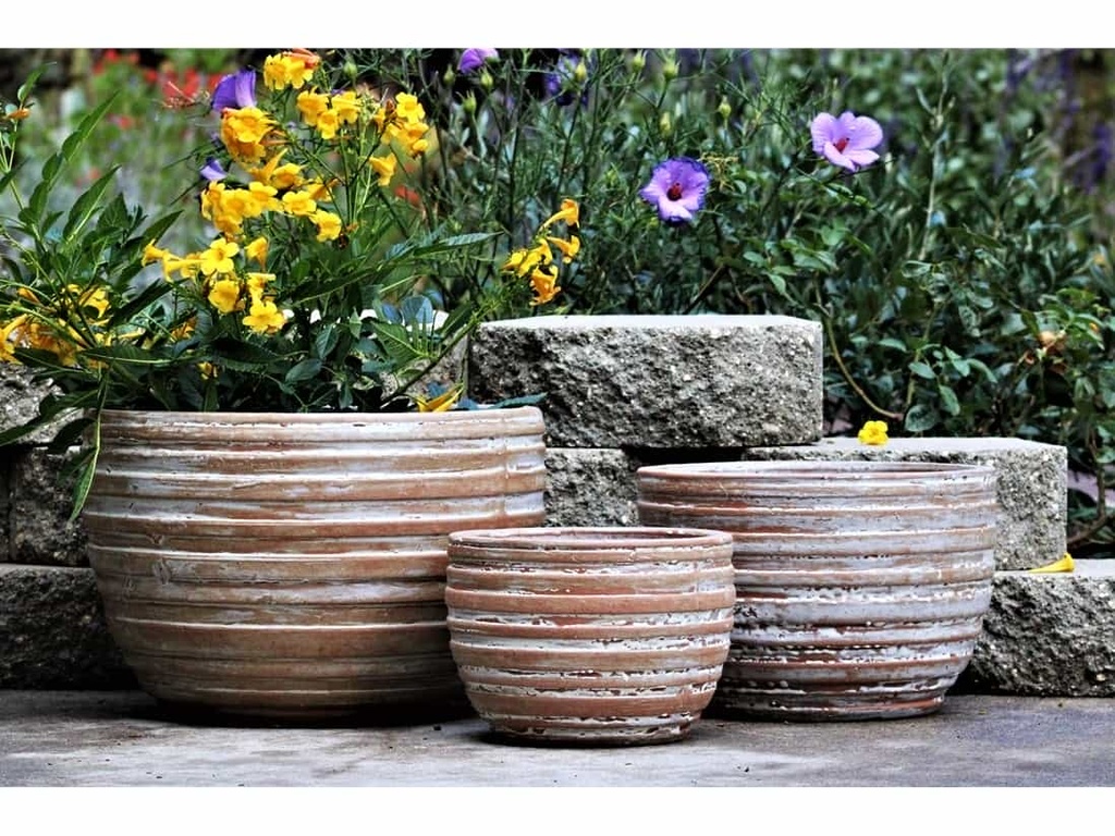 RIBBED BOWLS, COTTAGE WHITE, SET OF 3 - 14.5"X10", 11"X75", 8.5"X6.5"