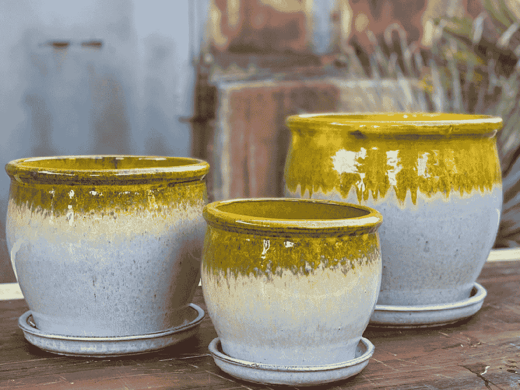 [PY-AS1699EYK-C] GOBLET PLANTER WITH ATTACHED SAUCER, EGG YOLK, 10"X9"