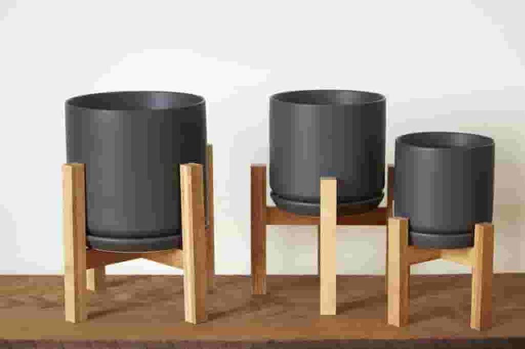 [AA-WSMM04PA-C6] MID MODERN SMALL STAND 9", SOLD IN CASE OF 6