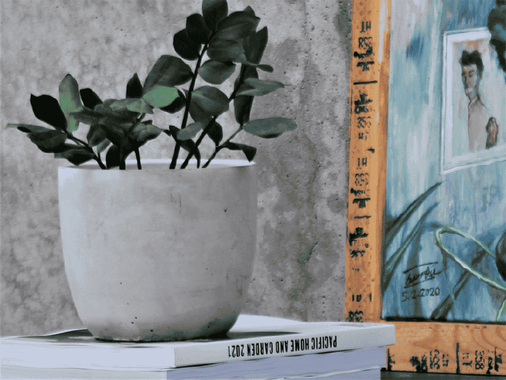 [IC-0013PCC-C8] BELL CURVE CONCRETE PLANT VESSEL, POLISH CONCRETE, 8 PCS/CASE, 5.0''x4.5''