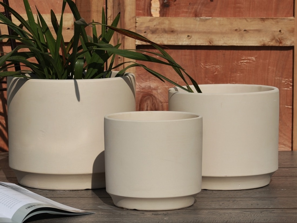 [PC-3306ICL-S3] LARGE COMET PLANTER , IVORY CLAY, SET OF 3- 12"X10" 10"X8.5" 8"X8"
