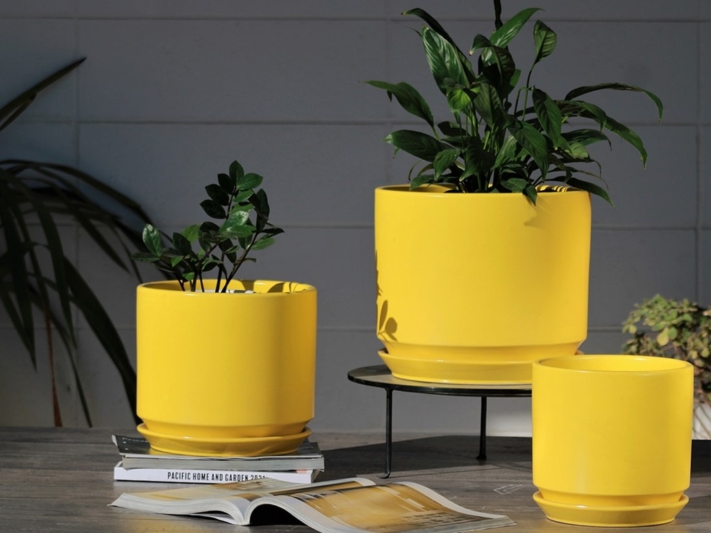 [PC-A3306BBS-S3] LARGE COMET PLANTER  WITH ATTACHED SAUCER, BUMBLEBEE SATIN, SET OF 3- 12"X10" 10"X8.5" 8"X8"