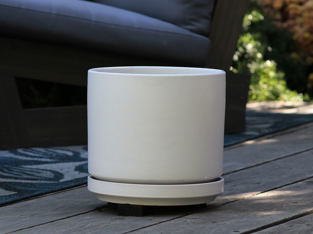 [PC-D3250CWH-C] MID MODERN PLANTER WITH DETACHED SAUCER, CLOUD WHITE, 12.0"X10.5", 12.0"X2.5"