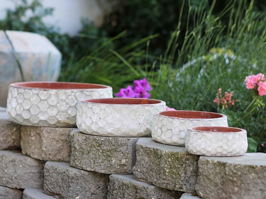 [PV-CGT2625AGW-S4] HANDTHROWN HEXAGON BOWLS, AEGEAN WHITE, SET OF 4 - 12.5" X 4.5", 10.0" X 3.5", 8.0" X 3.0", 6.5" X 2.5"