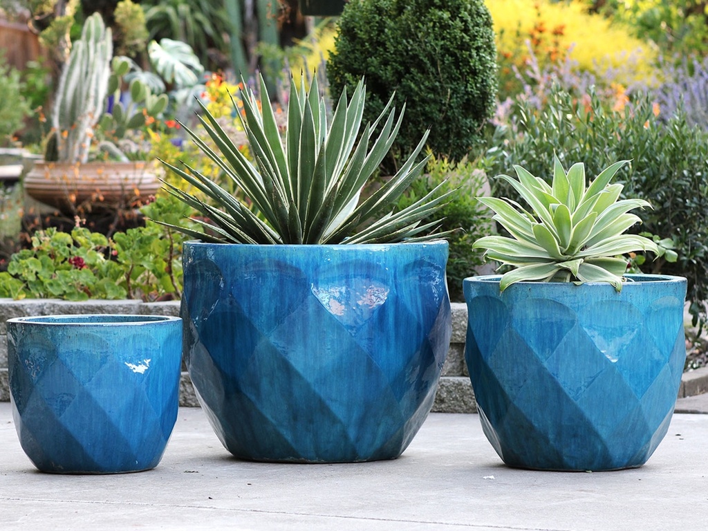 [PV-LB5019FAQ-S3] DIAMOND PLANTER, FALLING AQUA, SET OF 3 - XXL, XL, A, 26.5"X21.5", 21.5"X18.0", 17.5"X15.0"
