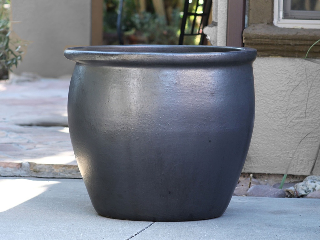 [PV-LB567MK-XLG] XLG NO DECOR PLANTER, MATTE BLACK, 30.0'' X 26.0''