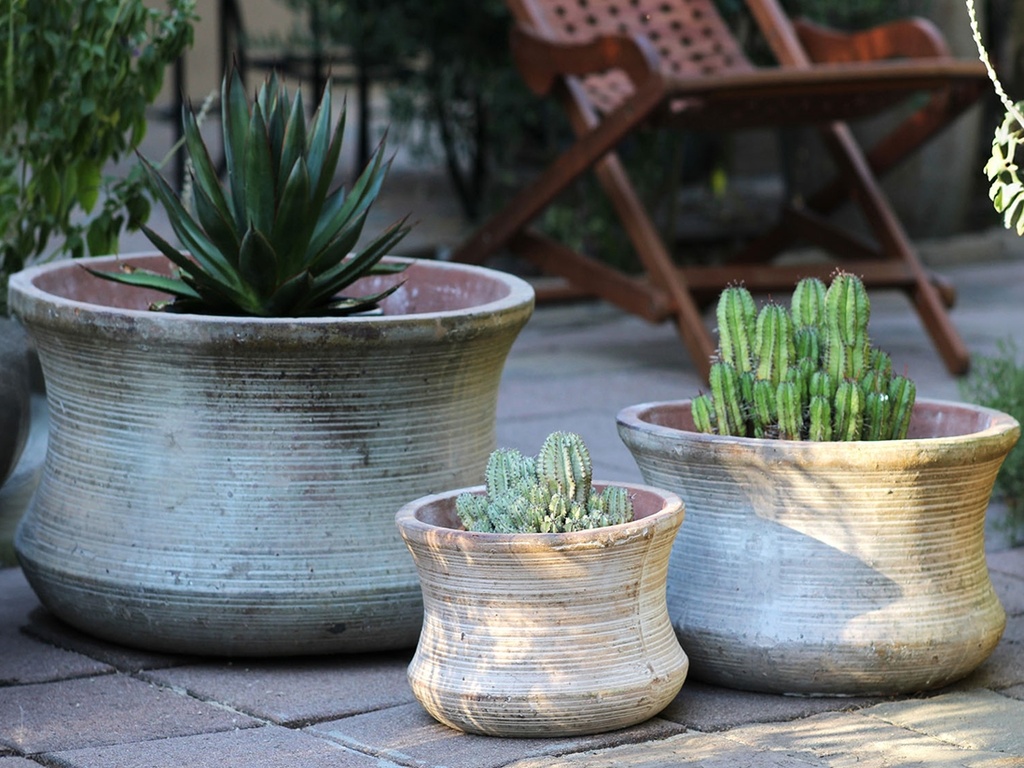 [PV-TS2203HWH-S3] HIGH VASE, HEIRLOOM WHITE, SET OF 3 - 25.0"x19.5", 18.0"x15.0", 12.0"x10.0"